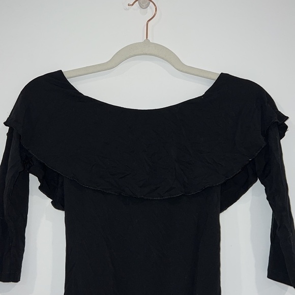 Aritzia Wilfred Black Off the Shoulder Ruffle Thong Bodysuit size Small - Picture 5 of 16